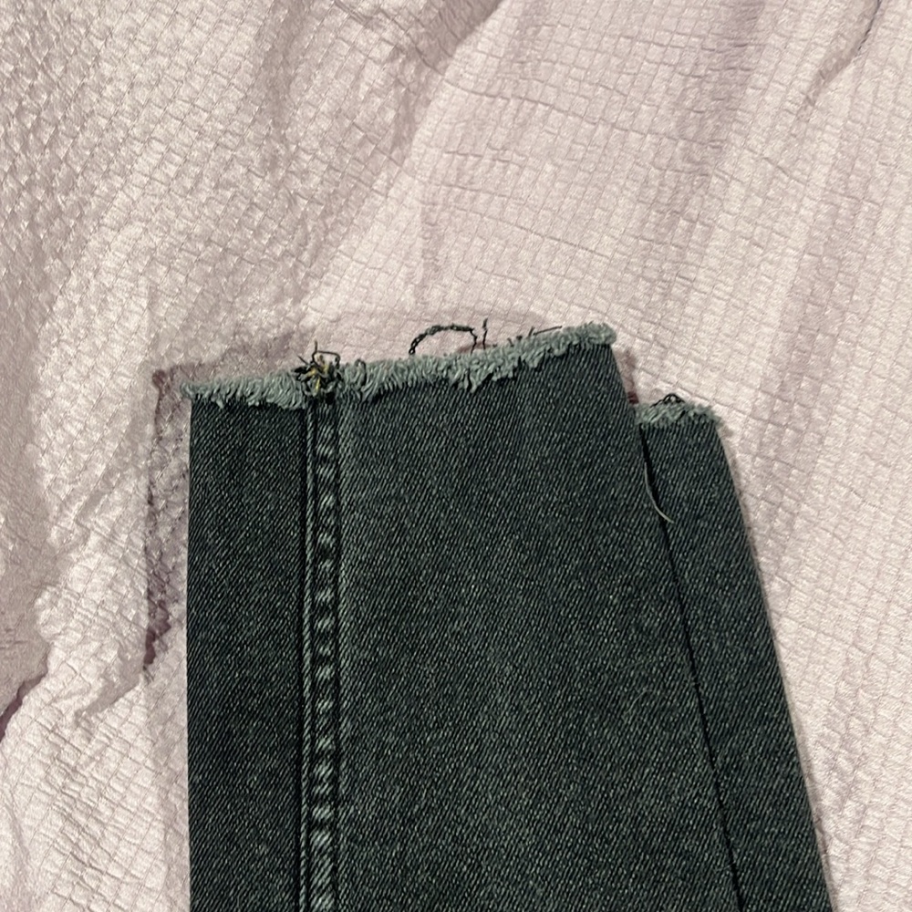 Old Navy black extra high rise rockstar skinny jeans size 4 petite - Picture 2 of 4